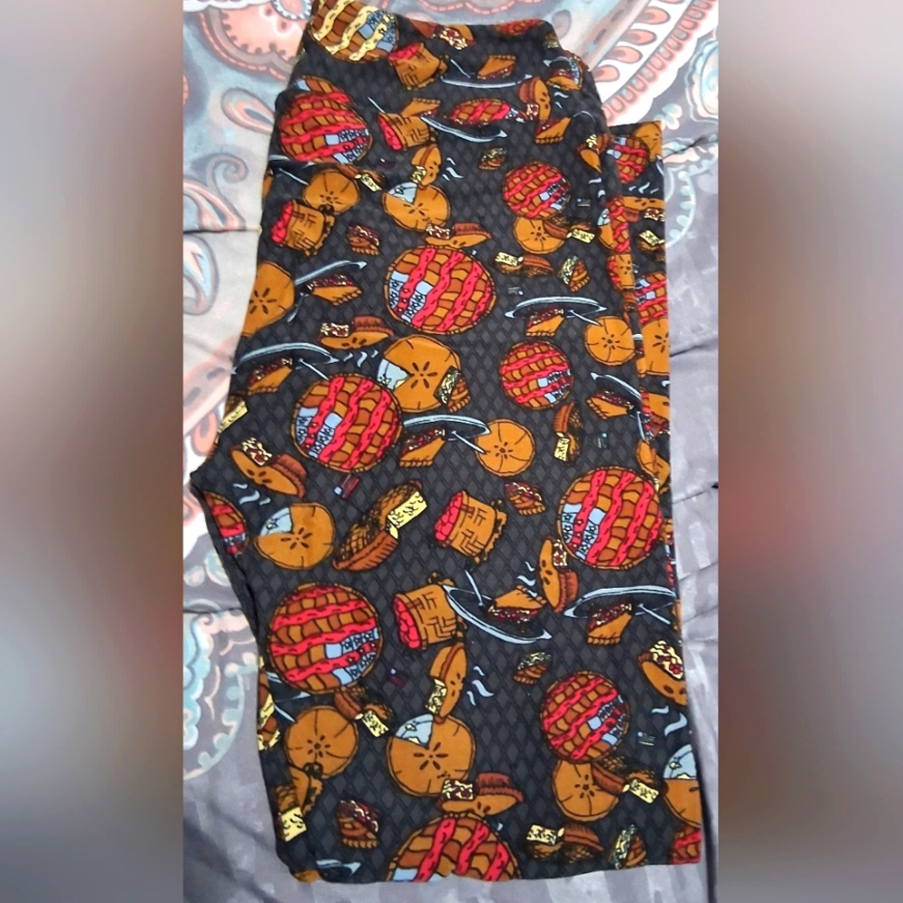 LuLaRoe TC Tall & Curvy Leggings Americana Pie